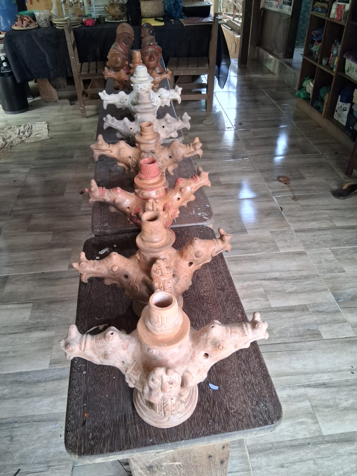 Instrumentos sonoros de cerâmica tapajônica produzidos no Ateliê do Mestre Elves